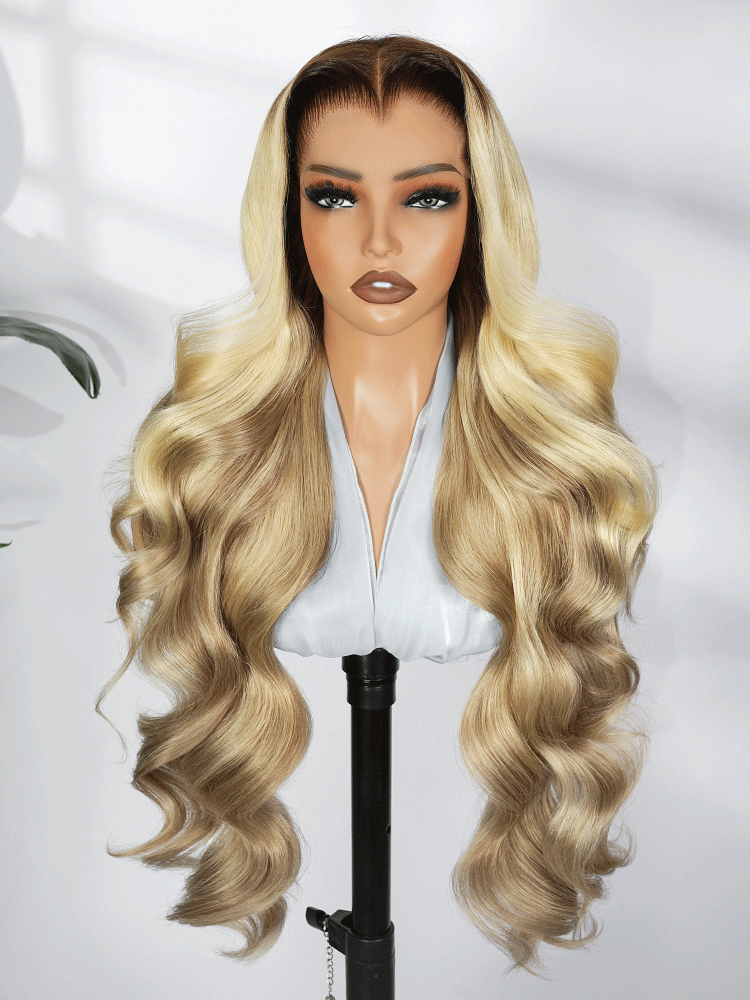 blonde hair with highlights