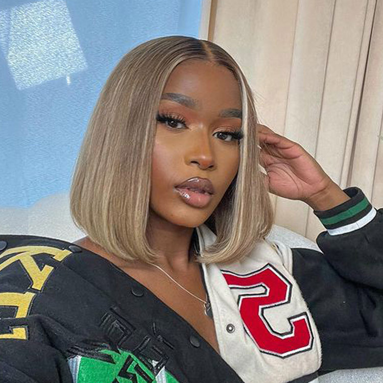 short blonde hair with lowlights
